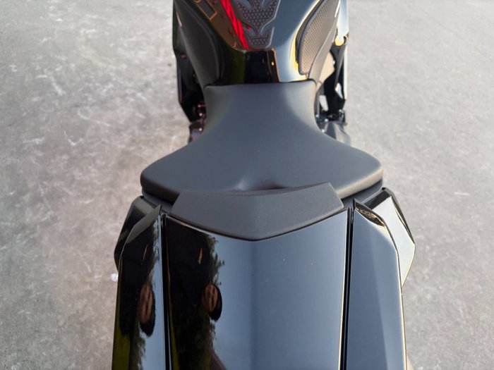 2025 Yamaha YZF-R9