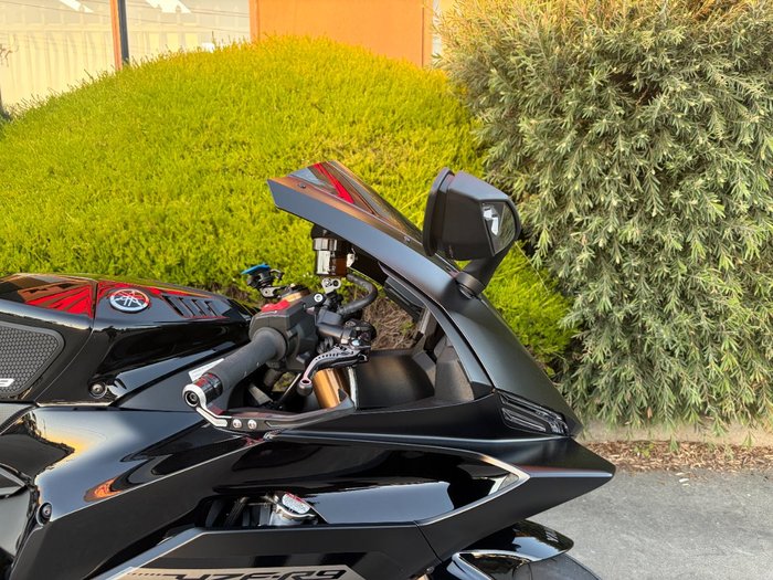 2025 Yamaha YZF-R9