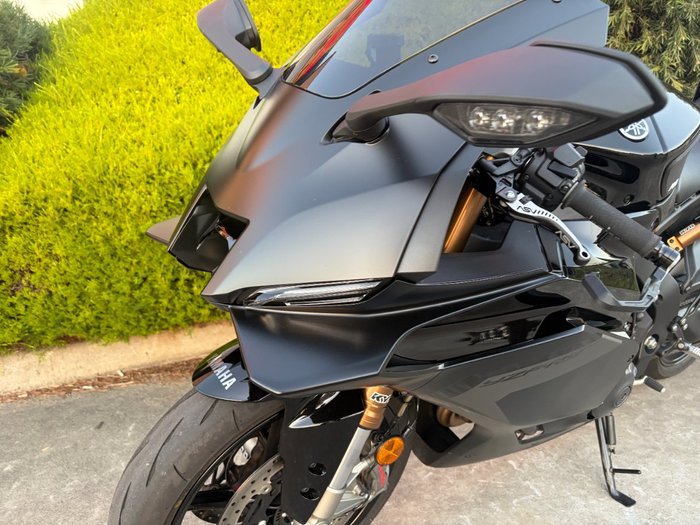 2025 Yamaha YZF-R9