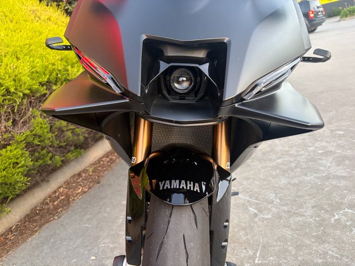 2025 Yamaha YZF-R9