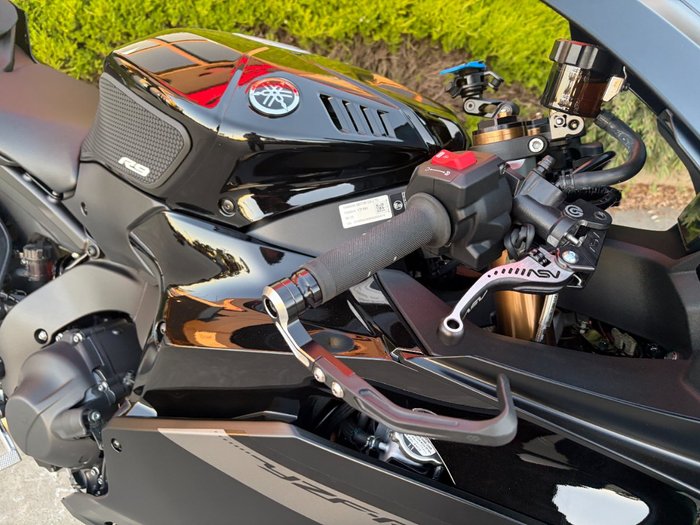2025 Yamaha YZF-R9