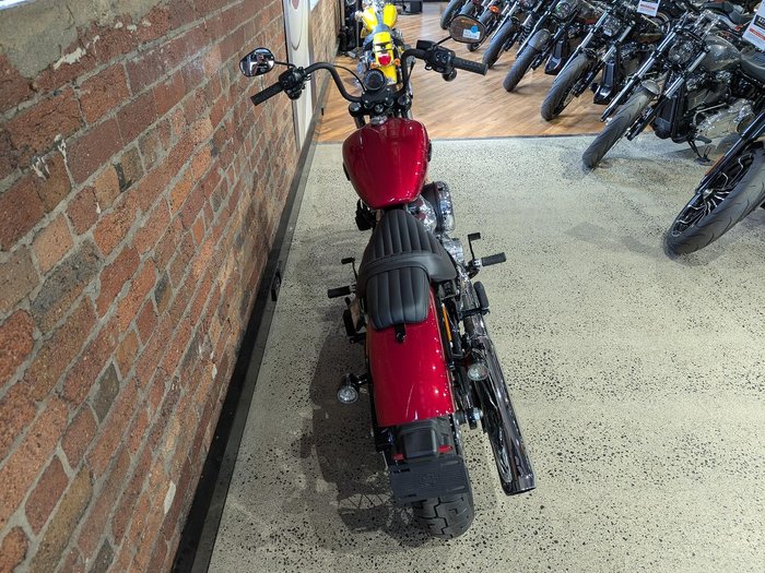 Harley-Davidson Street Bob 117 (FXBB) Softail