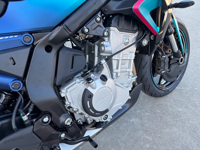 2026 CFMOTO 675 NK