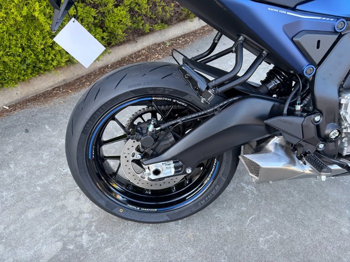 2026 CFMOTO 675 NK