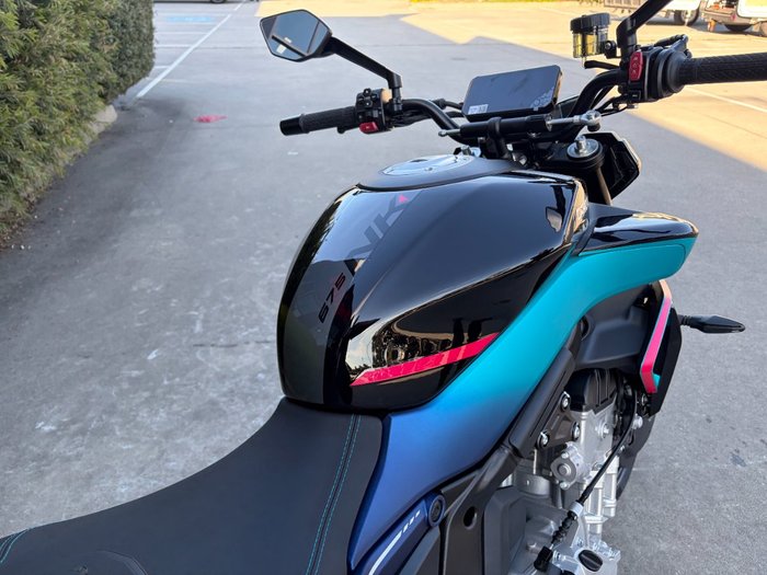 2026 CFMOTO 675 NK