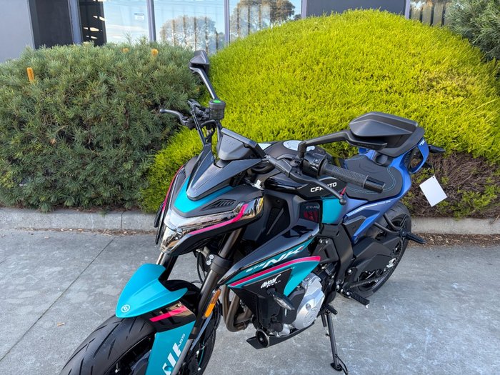 2026 CFMOTO 675 NK