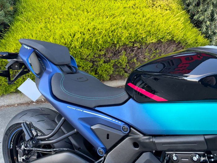 2026 CFMOTO 675 NK