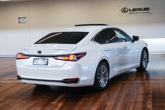 2025 Lexus ES 300h Sports Luxury