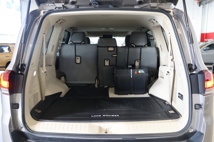 2024 Toyota Landcruiser VX