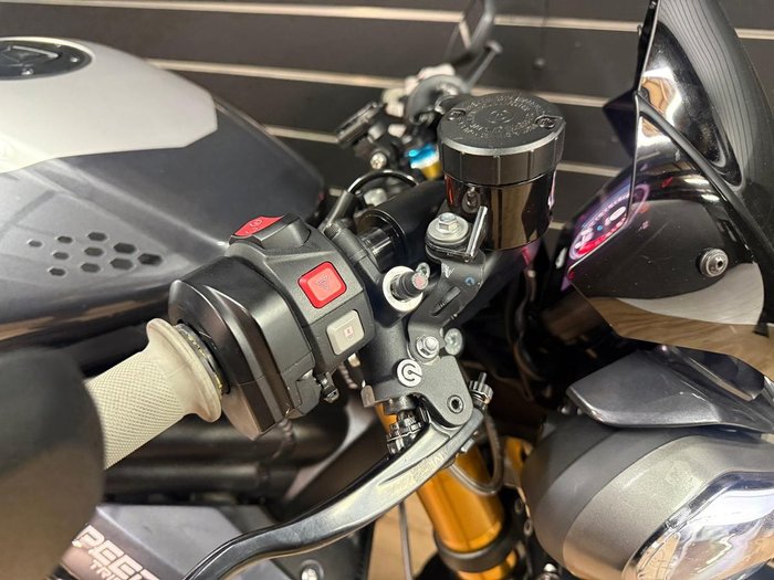 2026 TRIUMPH SPEED TRIPLE 1200 RS Silver