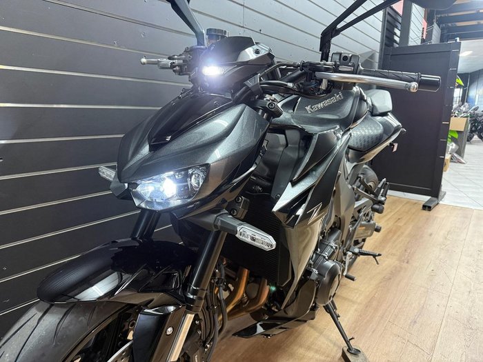 2026 Kawasaki Z1100 Black