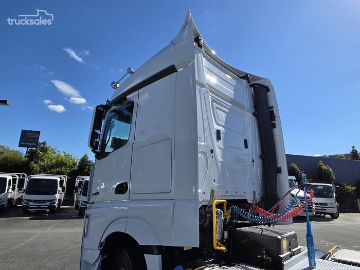 2024 Mercedes-Benz Actros 2663