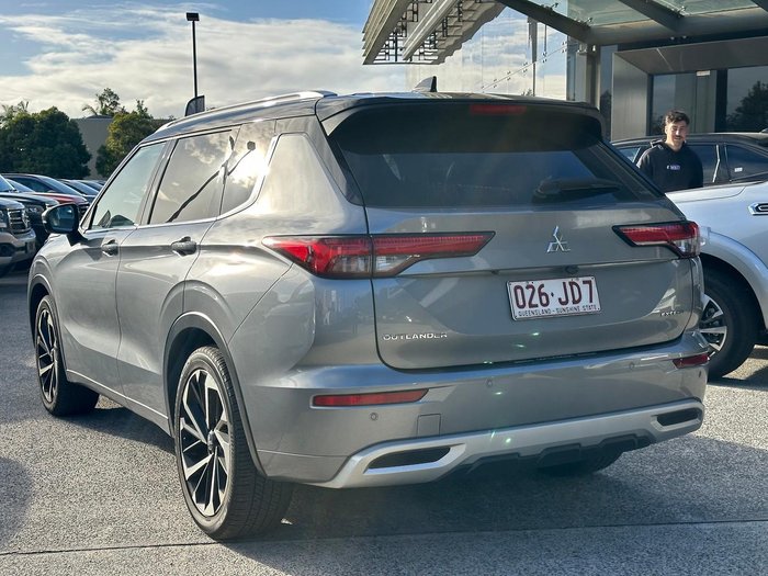 2023 Mitsubishi Outlander Exceed Tourer