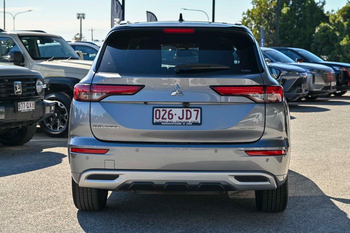 2023 Mitsubishi Outlander Exceed Tourer