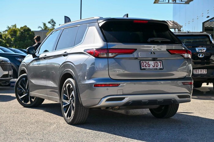 2023 Mitsubishi Outlander Exceed Tourer