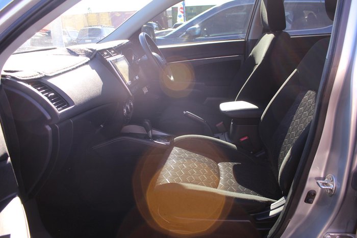 2022 Mitsubishi ASX ES