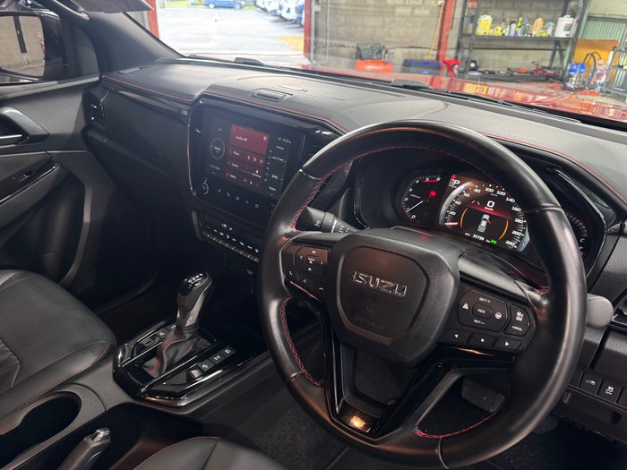 2024 Isuzu D-MAX X-TERRAIN MY24 4X4 Dual Range Sunstone Orange
