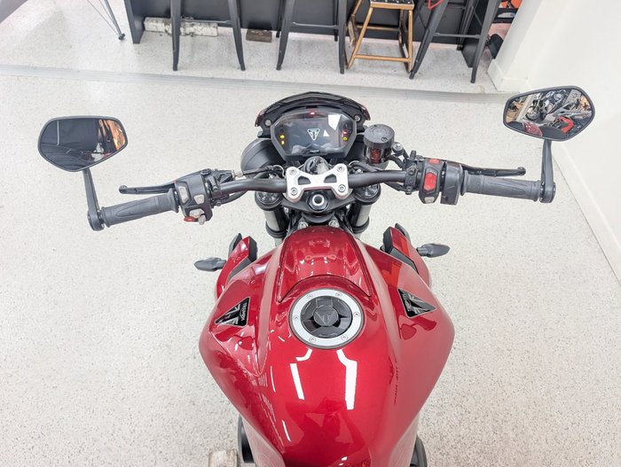 2025 Triumph 2025 Triumph 765CC STREET TRIPLE RS Carnival Red