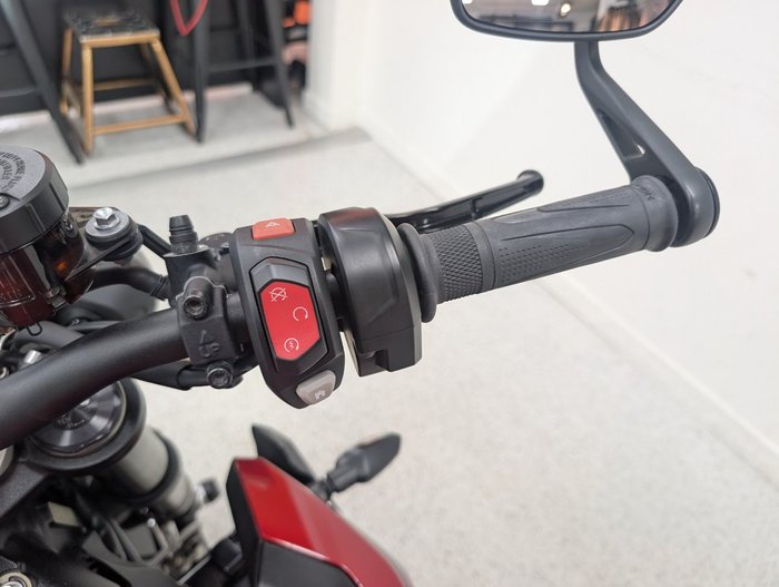 2025 Triumph 2025 Triumph 765CC STREET TRIPLE RS Carnival Red