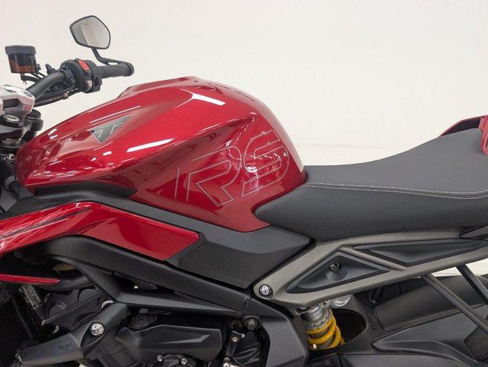 2025 Triumph 2025 Triumph 765CC STREET TRIPLE RS Carnival Red