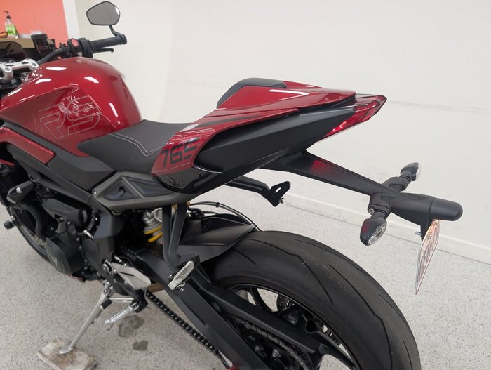 2025 Triumph 2025 Triumph 765CC STREET TRIPLE RS Carnival Red