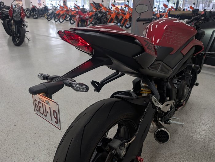 2025 Triumph 2025 Triumph 765CC STREET TRIPLE RS Carnival Red