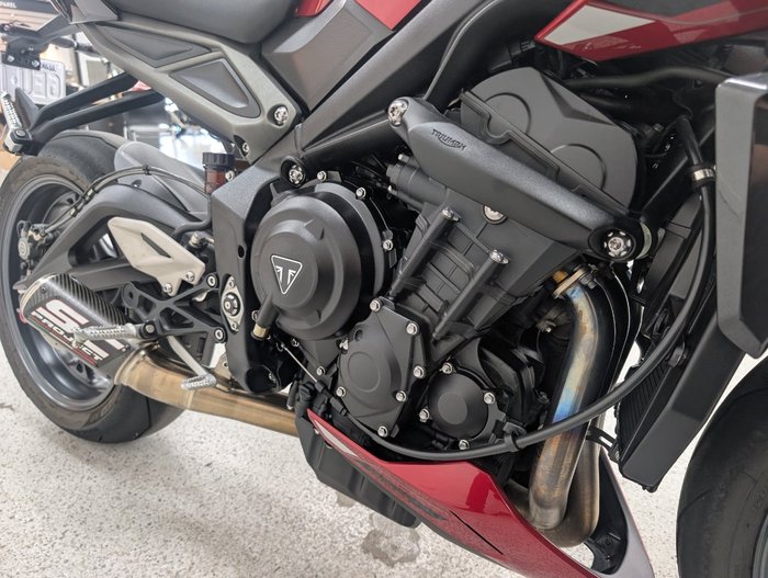 2025 Triumph 2025 Triumph 765CC STREET TRIPLE RS Carnival Red