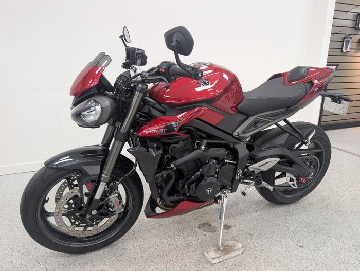 2025 Triumph 2025 Triumph 765CC STREET TRIPLE RS Carnival Red