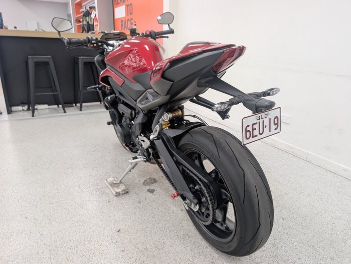 2025 Triumph 2025 Triumph 765CC STREET TRIPLE RS Carnival Red