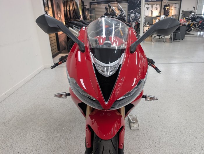 2016 Triumph DAYTONA 675 Red