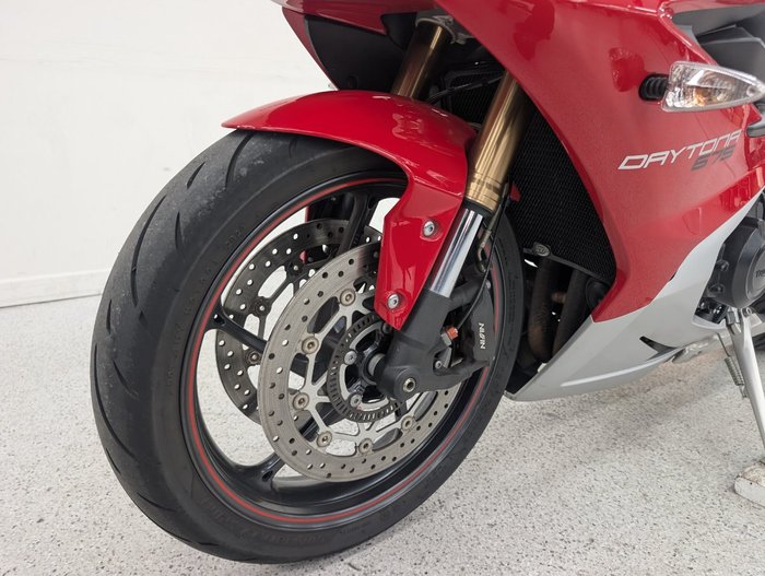 2016 Triumph DAYTONA 675 Red