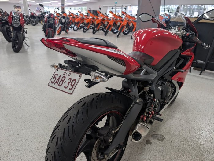 2016 Triumph DAYTONA 675 Red