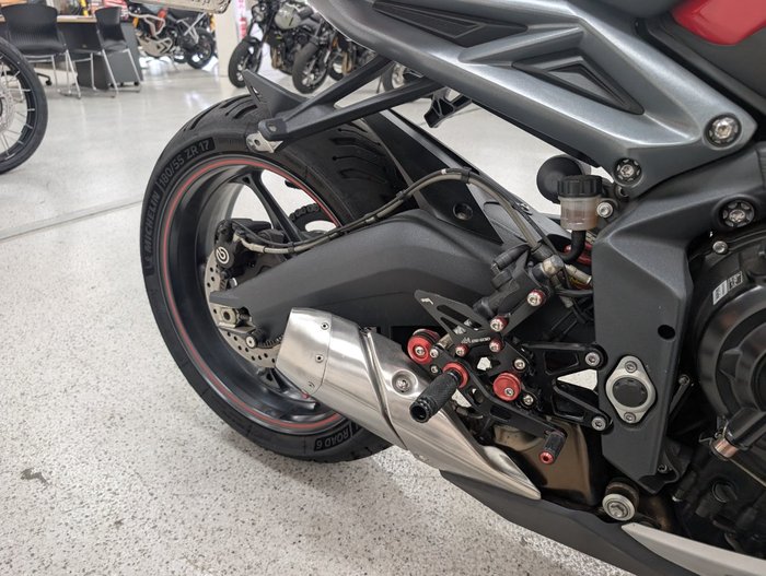 2016 Triumph DAYTONA 675 Red