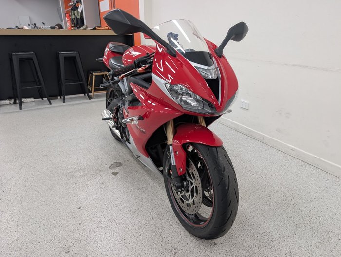 2016 Triumph DAYTONA 675 Red