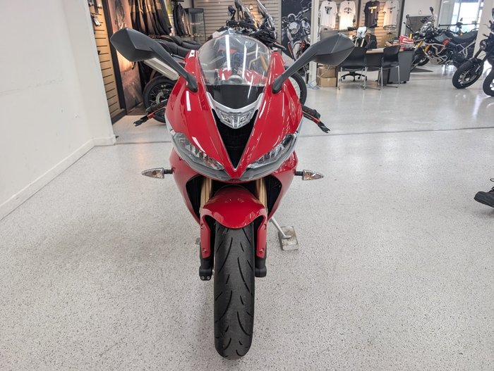 2016 Triumph DAYTONA 675 Red