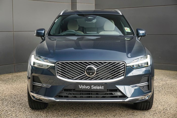 2025 Volvo XC60 Plus B5 Bright