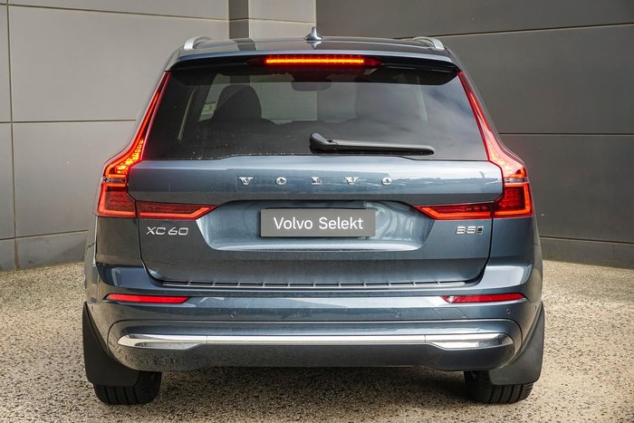 2025 Volvo XC60 Plus B5 Bright