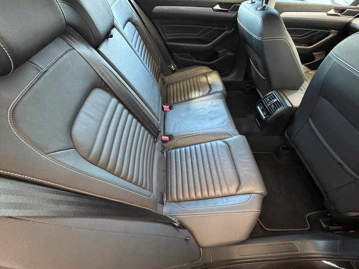 2019 Volkswagen Passat 140TSI Business