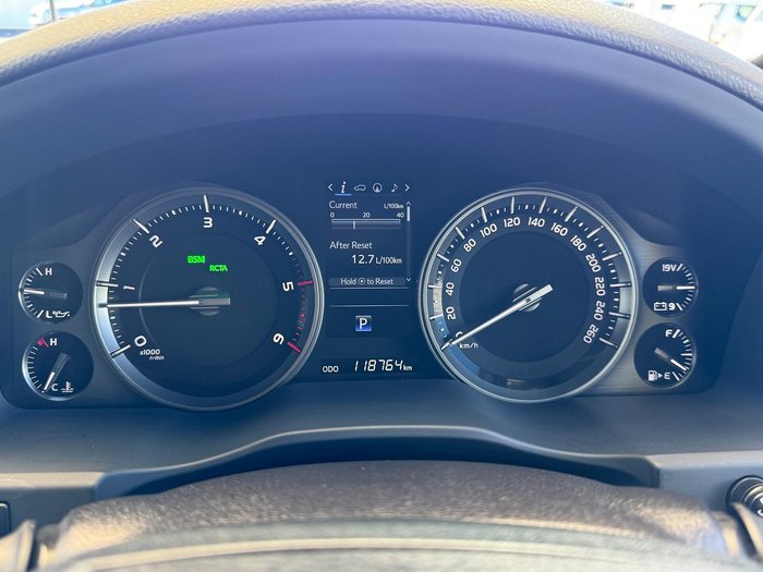 2020 Toyota Landcruiser VX