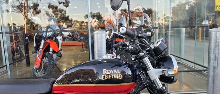 2022 Royal Enfield Interceptor 650 Classic 650 Twin Black