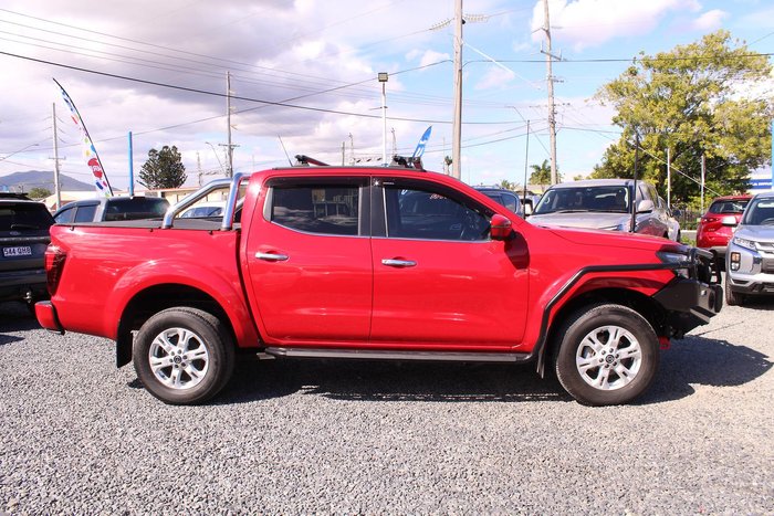 2021 Nissan Navara ST