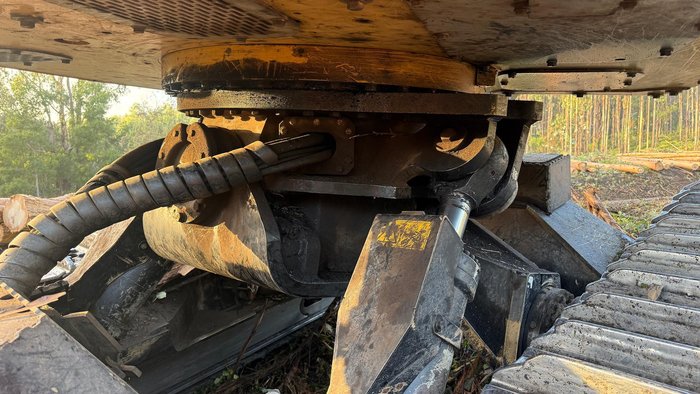 2018 Tigercat L822D Yellow