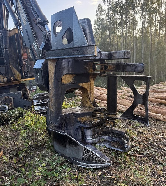 2018 Tigercat L822D Yellow