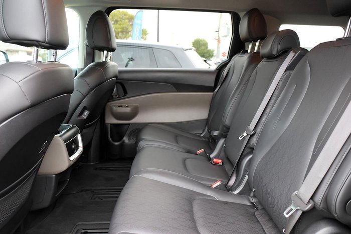 2024 Kia Carnival Sport+