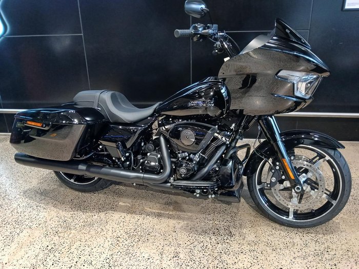 Harley-Davidson Road Glide 117 (FLTRX) Touring