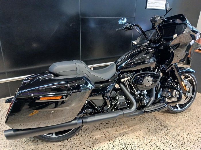 Harley-Davidson Road Glide 117 (FLTRX) Touring