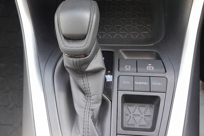 2024 Toyota RAV4 GX