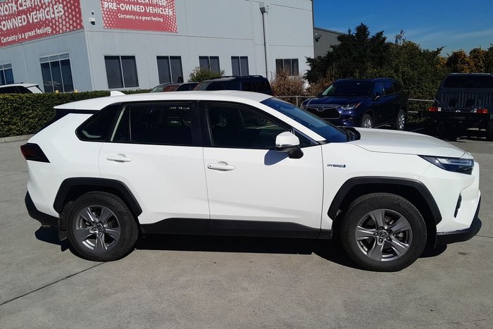 2024 Toyota RAV4 GX