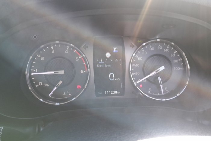 2022 Toyota Hilux SR