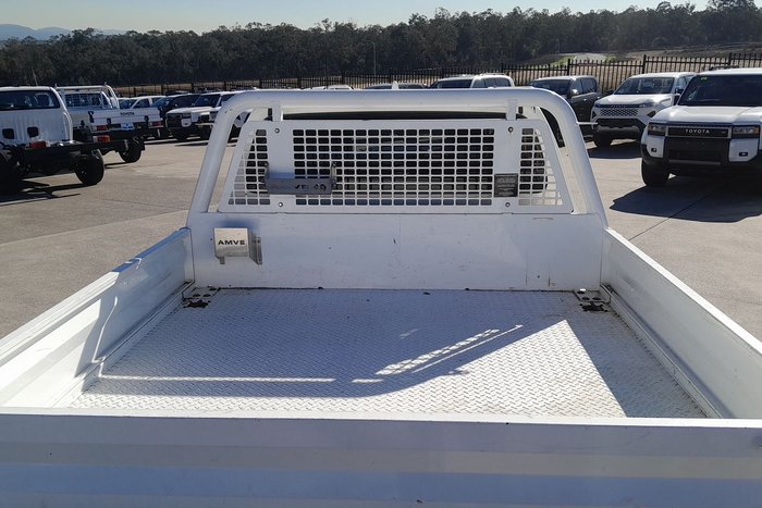 2022 Toyota Hilux SR